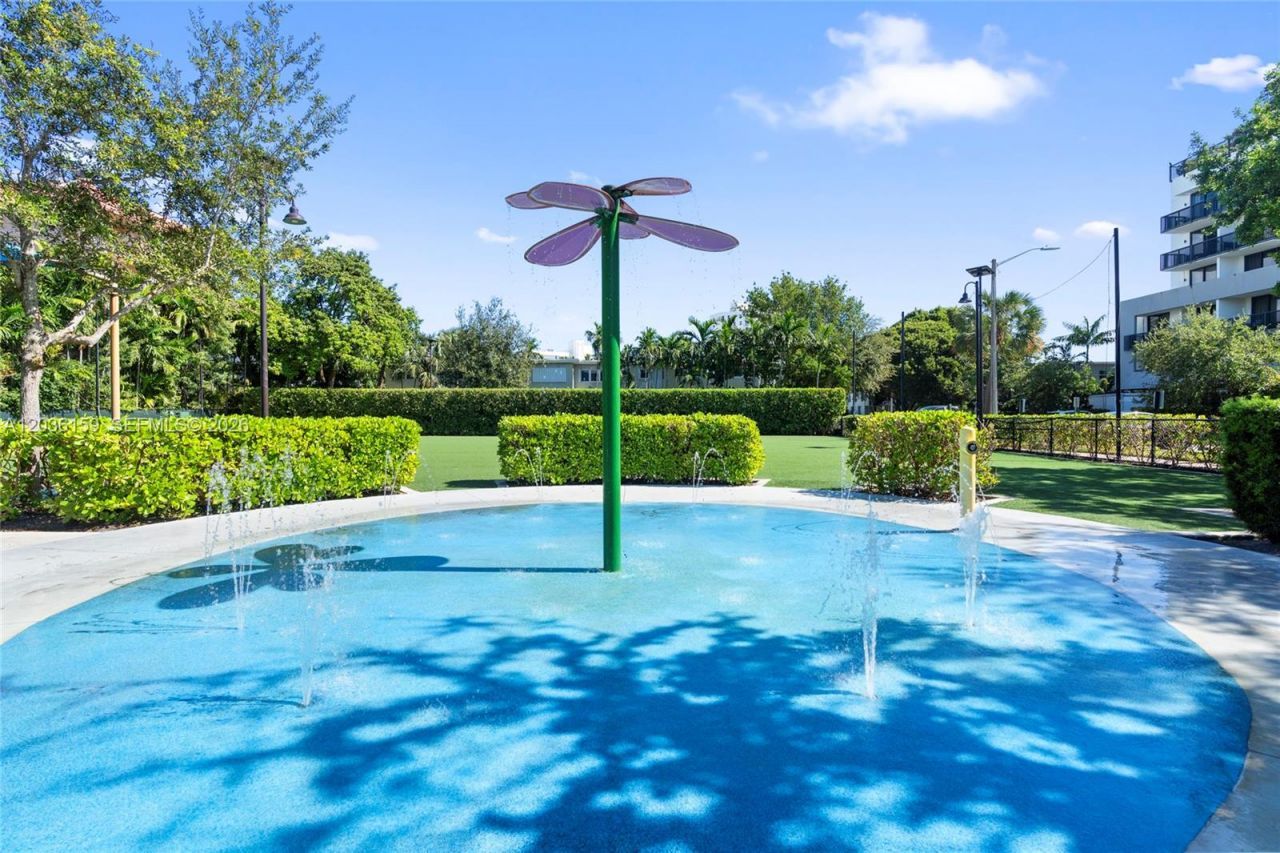 10001 W Bay Harbor Dr, Unit 202, Bay Harbor Islands, FL 33154 Photo