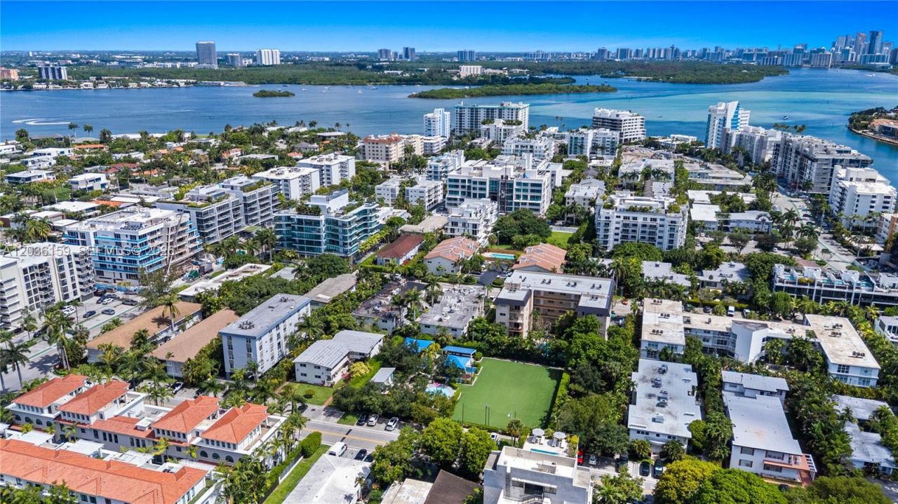 10001 W Bay Harbor Dr, Unit 202, Bay Harbor Islands, FL 33154 Photo