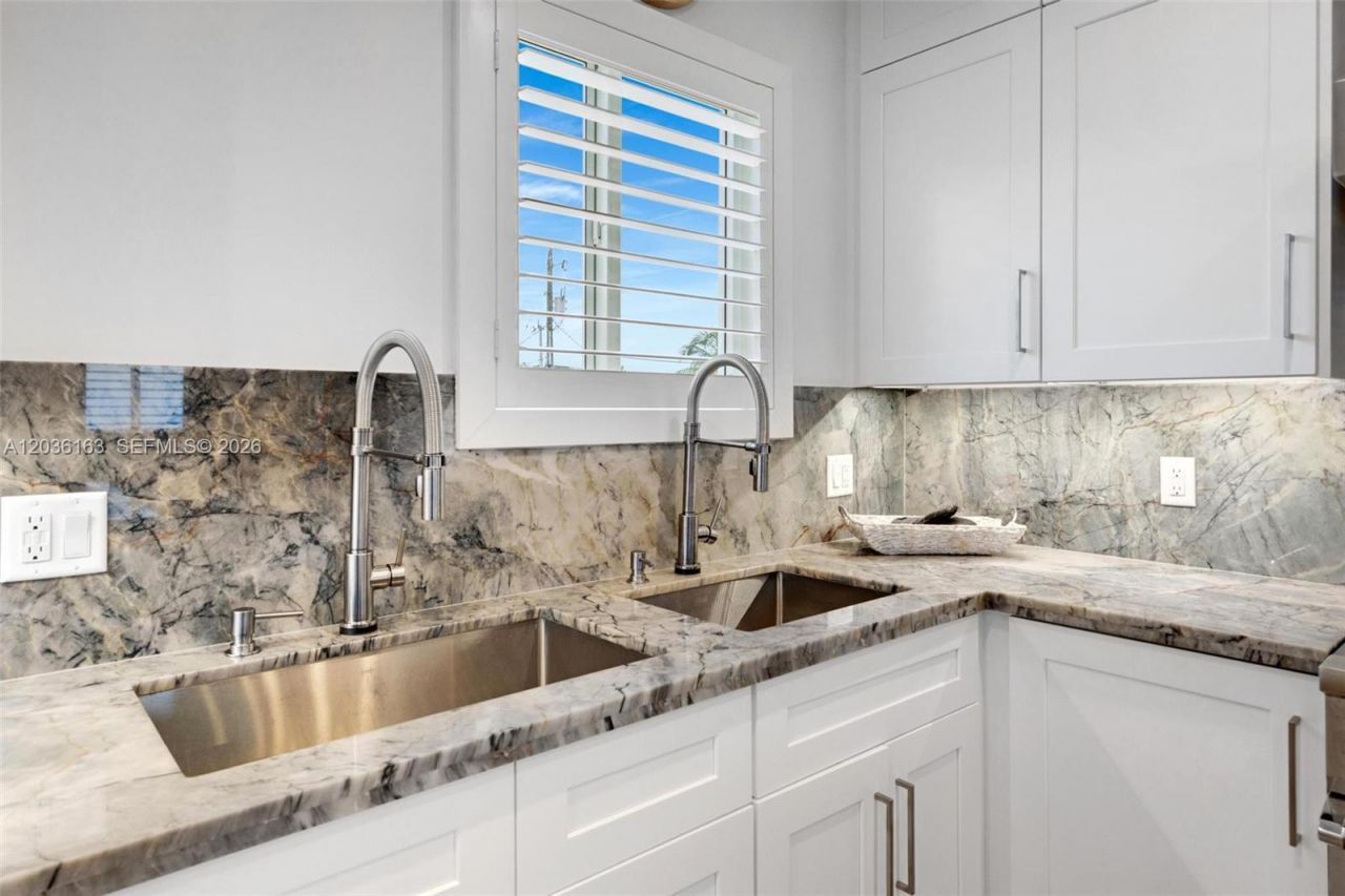410 Bowie Ln, Key Largo, FL 33037 Photo
