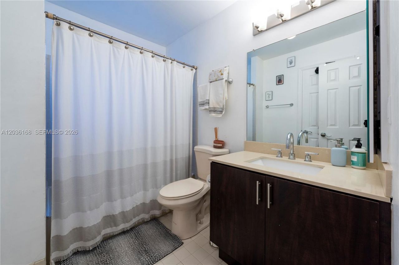 921 Bayberry Point Dr, Plantation, FL 33324 Photo