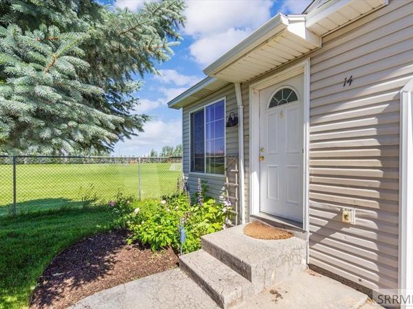860 S 5th W, Unit 14, REXBURG, ID 83440