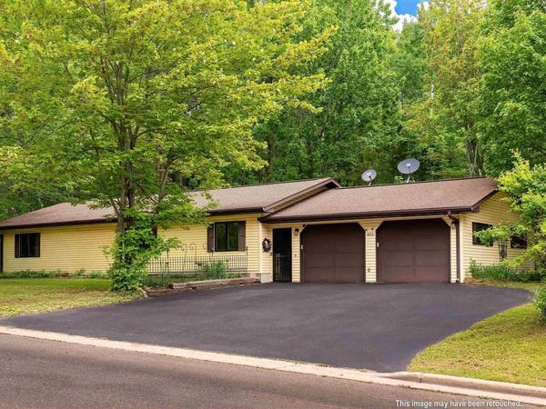 420 5th Ave E, Washburn, WI 54891