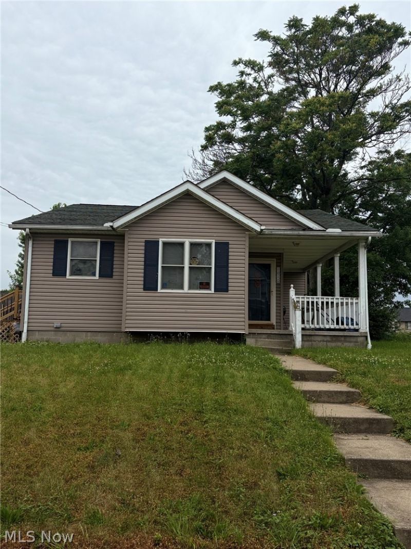 1010 6th Street Sw, Canton, OH 44707 Main Photo