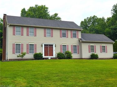 220 Montgomery Drive, Canfield, OH 44406