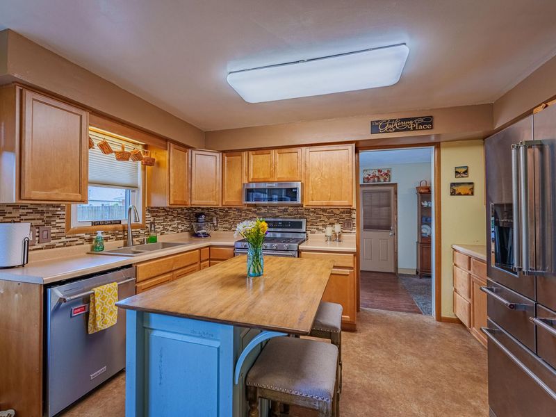 23 Dronfield Road, Troy, OH 45373 Photo 9
