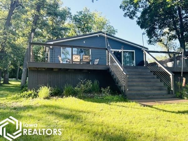 152 Center Point Drive, Montezuma, IA 50171