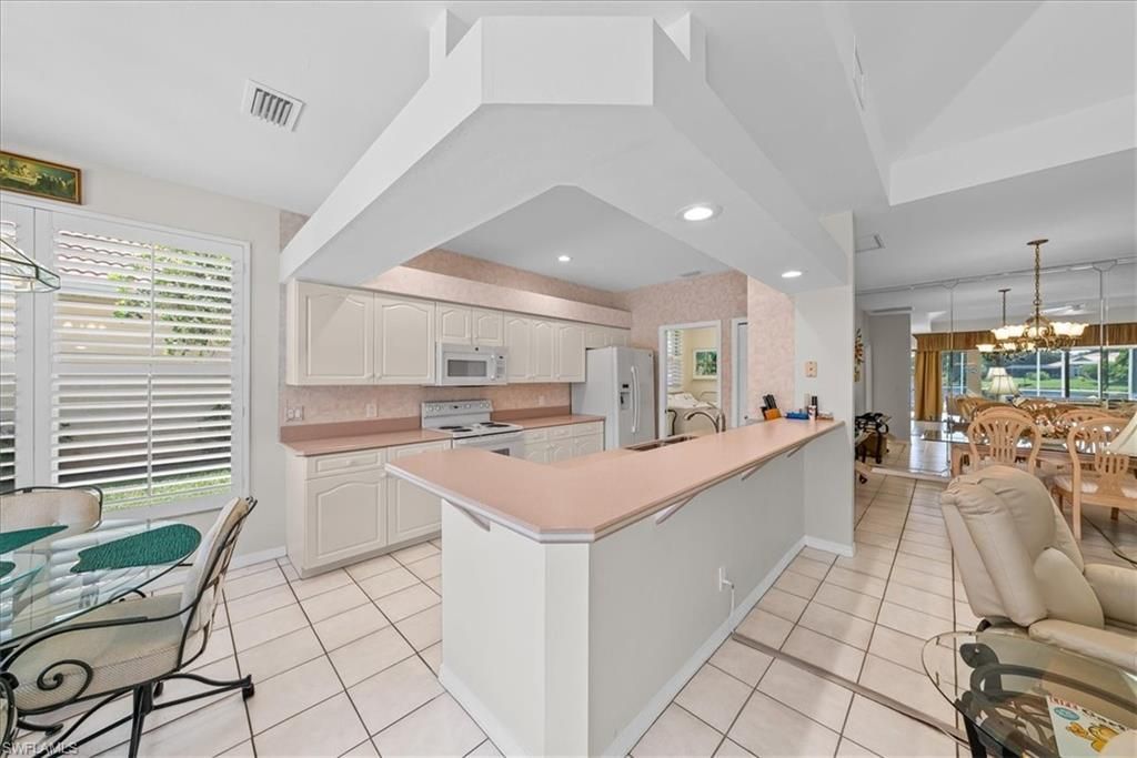 10848 Longshore Way W, Naples, FL 34119 Photo