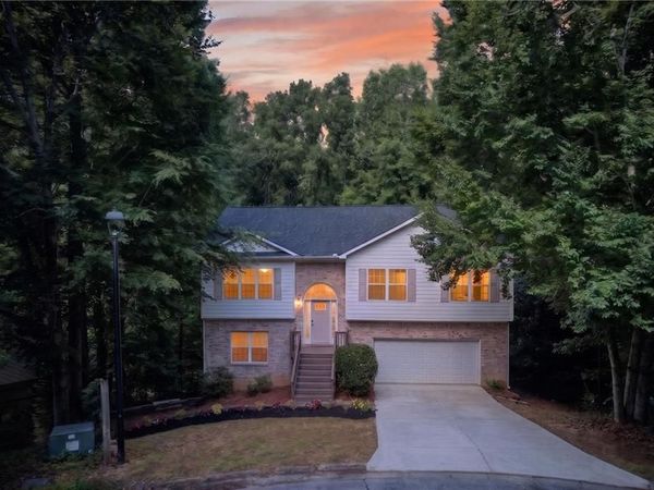 9917 Silver Leaf Court , Douglasville, GA 30135