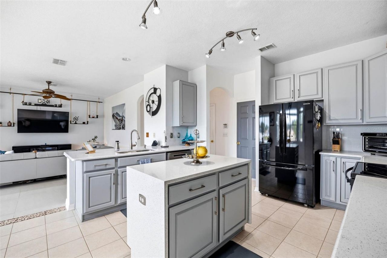 4215 Maplehurst Way , Spring Hill, FL 34609 Photo