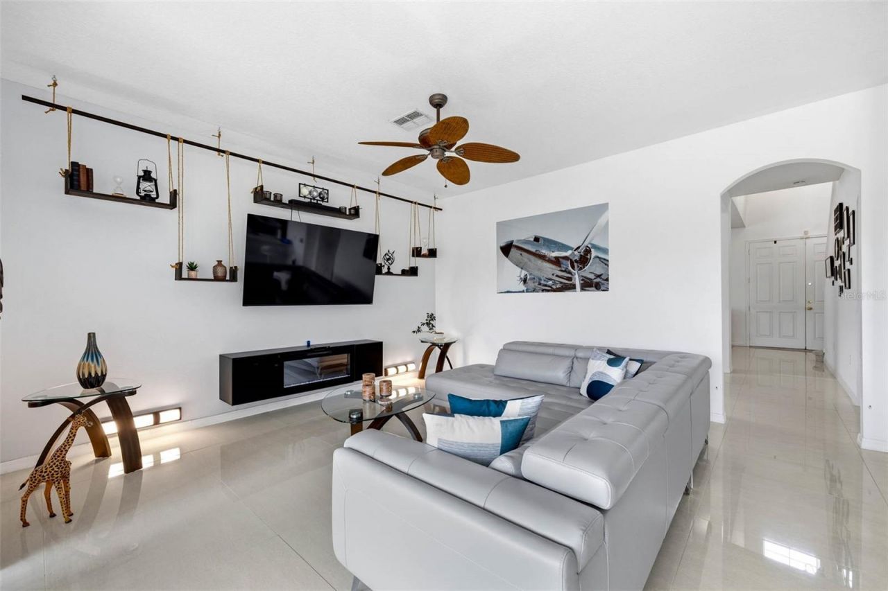 4215 Maplehurst Way , Spring Hill, FL 34609 Photo