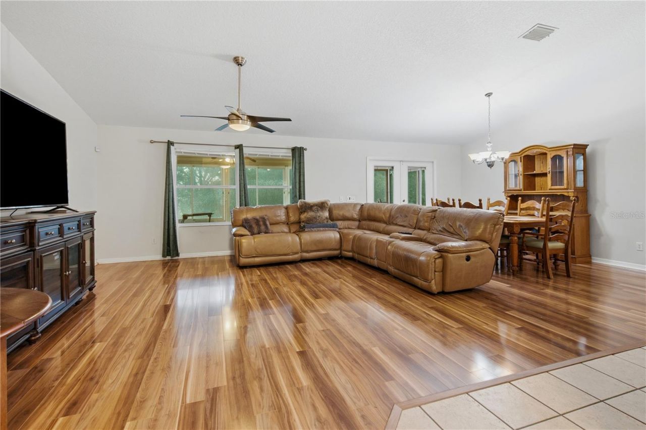 16723 SE 173rd Terrace Road, Weirsdale, FL 32195 Photo