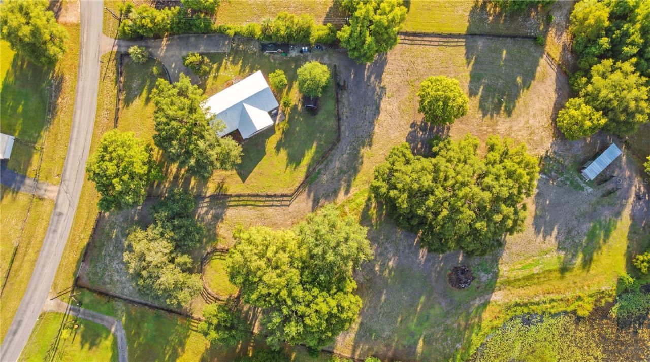16723 SE 173rd Terrace Road, Weirsdale, FL 32195 Photo