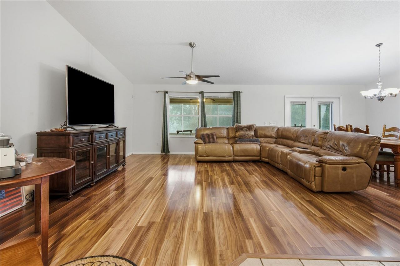 16723 SE 173rd Terrace Road, Weirsdale, FL 32195 Photo