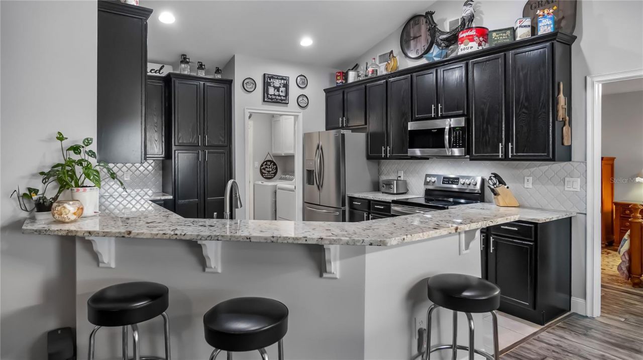 406 S Palm Avenue, Howey in the Hills, FL 34737 Photo