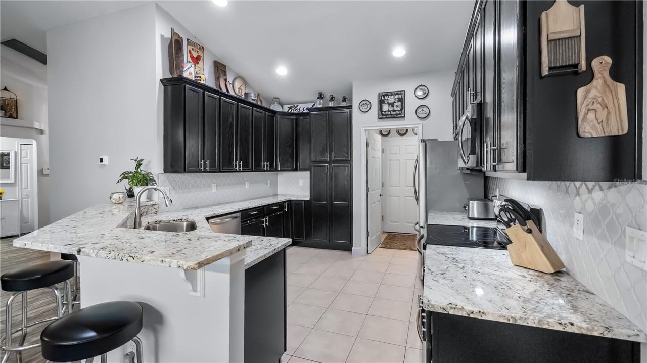 406 S Palm Avenue, Howey in the Hills, FL 34737 Photo