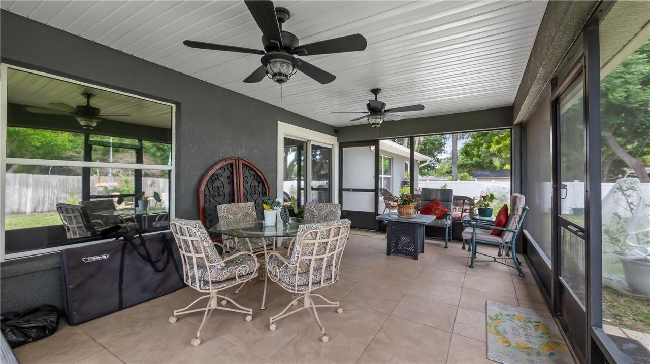 406 S Palm Avenue, Howey in the Hills, FL 34737 Photo