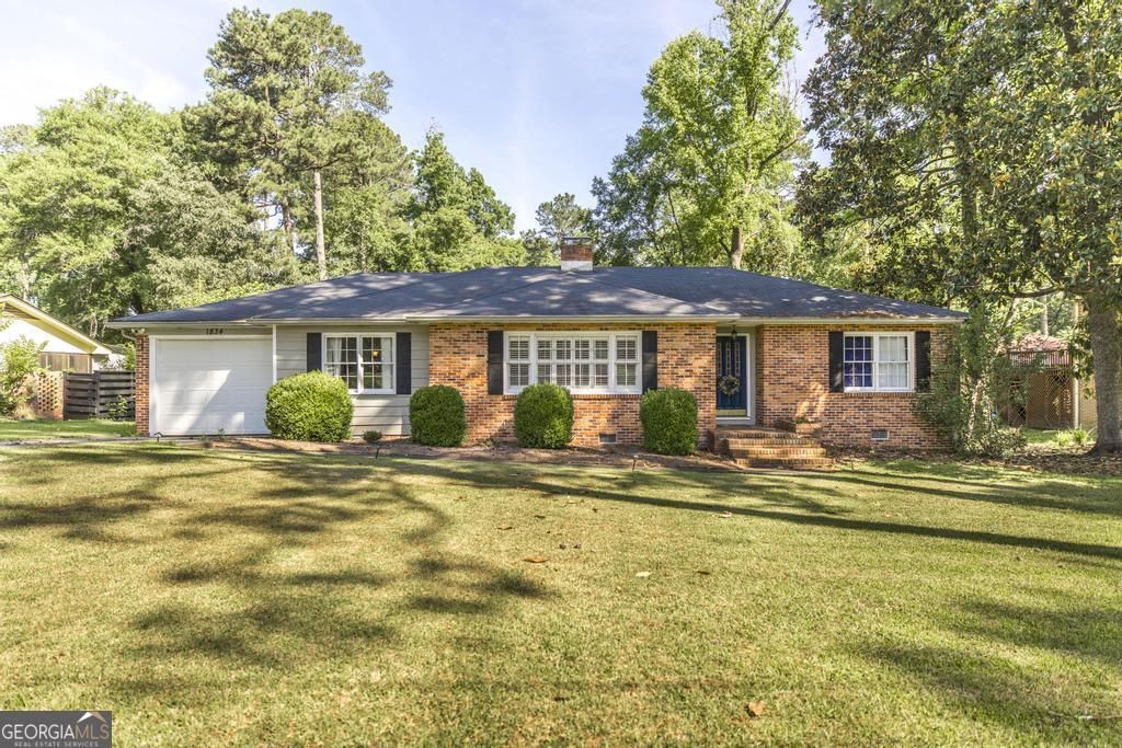 1834 Waverland Circle, Macon, GA 31211 Main Photo