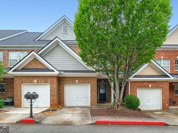 1725 Oakbrook Lane NW, Kennesaw, GA 30152