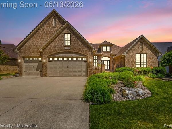 53146 Michael Drive, Chesterfield Twp, MI 48047