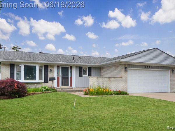 37653 Longacre Drive, Sterling Heights, MI 48312