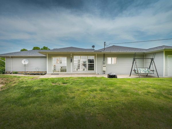 12345 Pleasant Valley Road NE, Utica, OH 43080