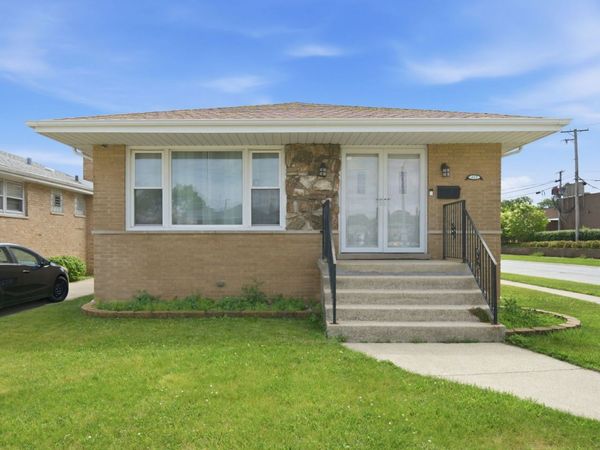 417 Jeffery Avenue , Calumet City, IL 60409