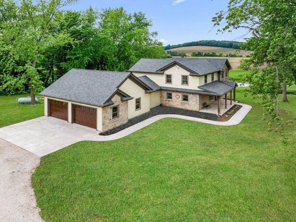 W3940 Campbell DRIVE, Campbellsport, WI 53010