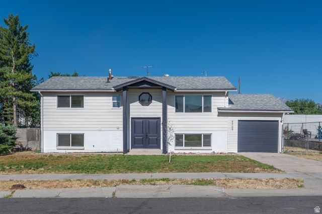 4905 S Southridge Dr W, Taylorsville, UT 84129 Main Photo