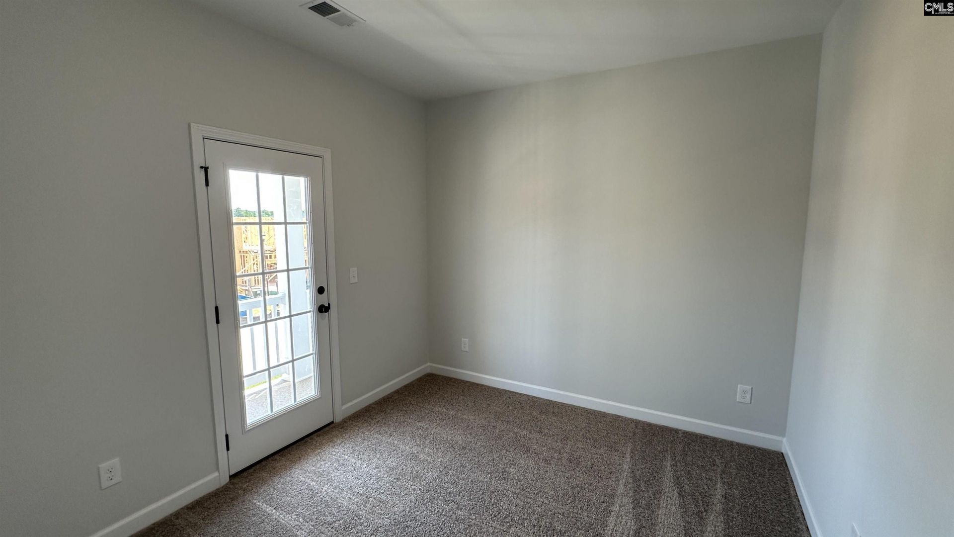 637 Falling Leaf Lane Photo 21