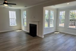 637 Falling Leaf Lane photo 4