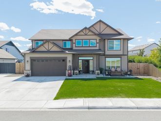 5914 Nauvoo Ln Pasco, WA 99301