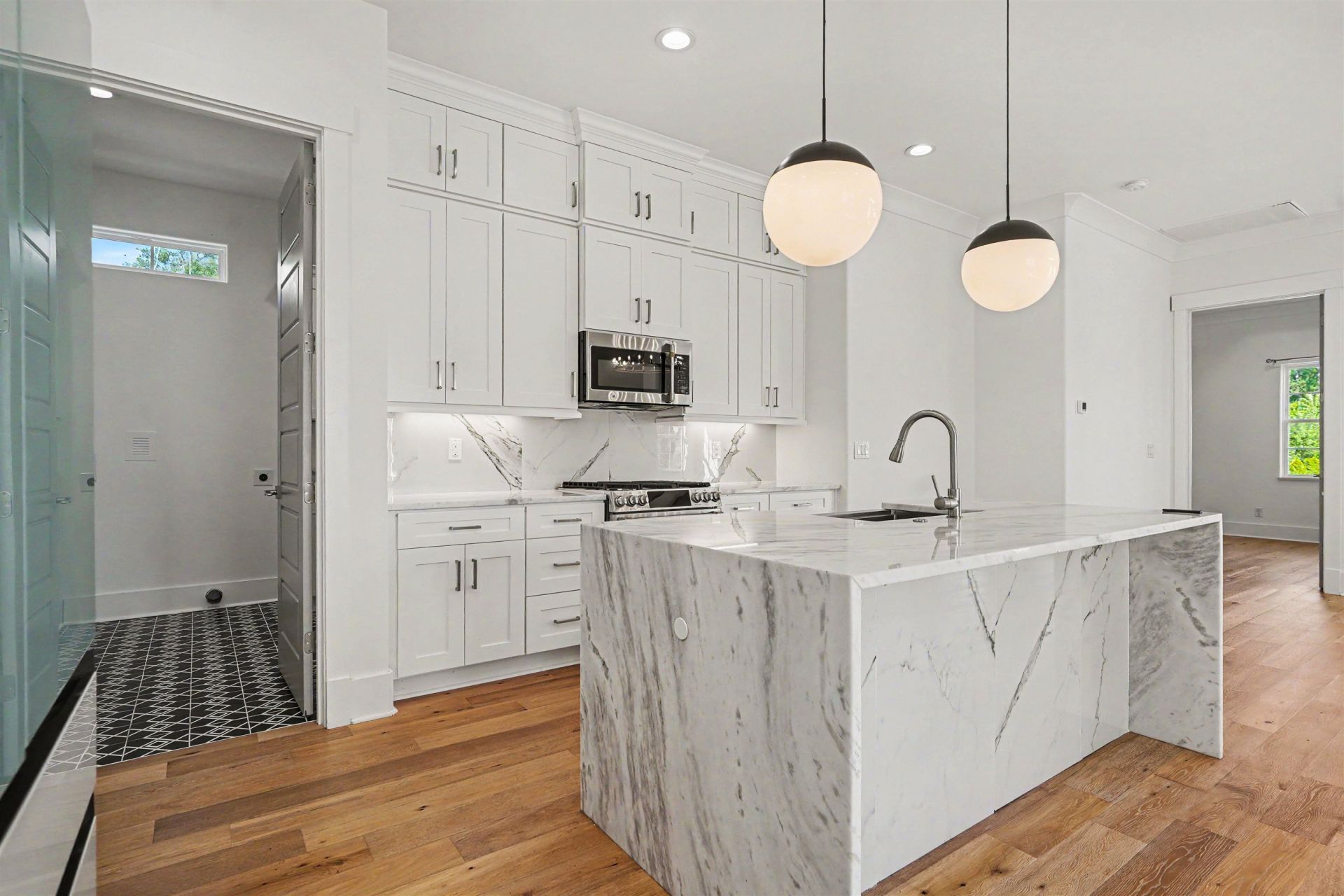 6774 Ocean Breeze Loop  Photo 8