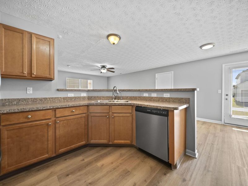 1412 Bellow Falls Place , Columbus, OH 43228 Photo 7