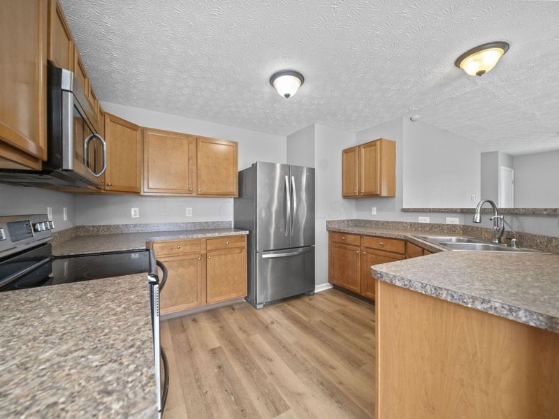 1412 Bellow Falls Place , Columbus, OH 43228 Photo 9