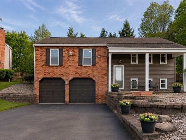 123 Rembrandt Dr, Butler, PA 16002