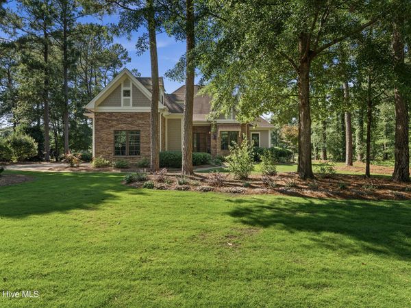 185 Red Berry Drive, Wallace, NC 28466