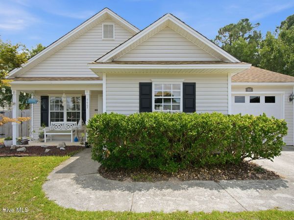 8667 Orchard Loop Road NE, Leland, NC 28451