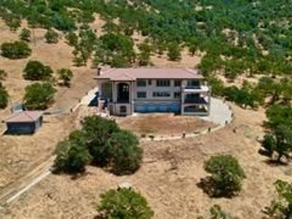 15169 Moccasin Ranch Road, Coulterville, CA 95311