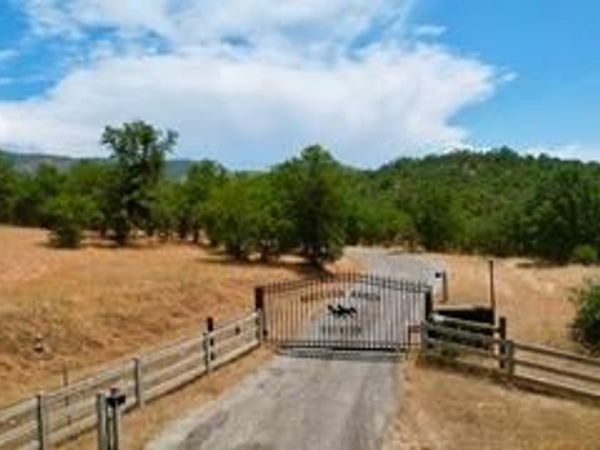 15169 Moccasin Ranch Road , Coulterville, CA 95311
