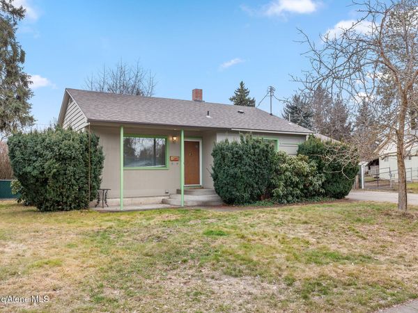 1302 E Adeline Ave , Coeur d'Alene, ID 83814