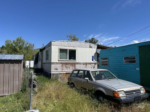 307 & 309 Main Street, Culdesac, ID 83524