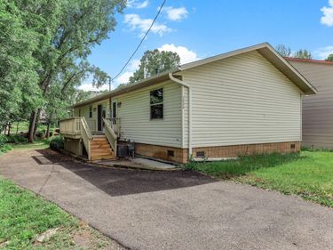 1534 Larpenteur Avenue E, Saint Paul, MN 55109