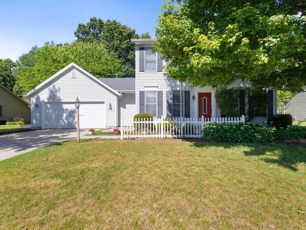 55083 Patrician Park Drive, Osceola, IN 46561