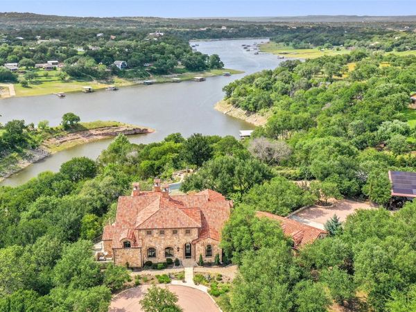 808 Rivercliff DR, Spicewood, TX 78669