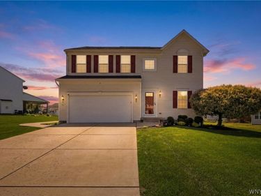 5067 Woodway Court , Hamburg, NY 14075
