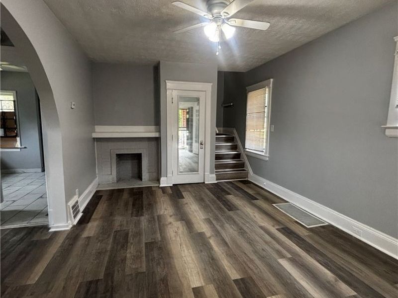 685 E 131st Street, Cleveland, OH 44108 Photo 17