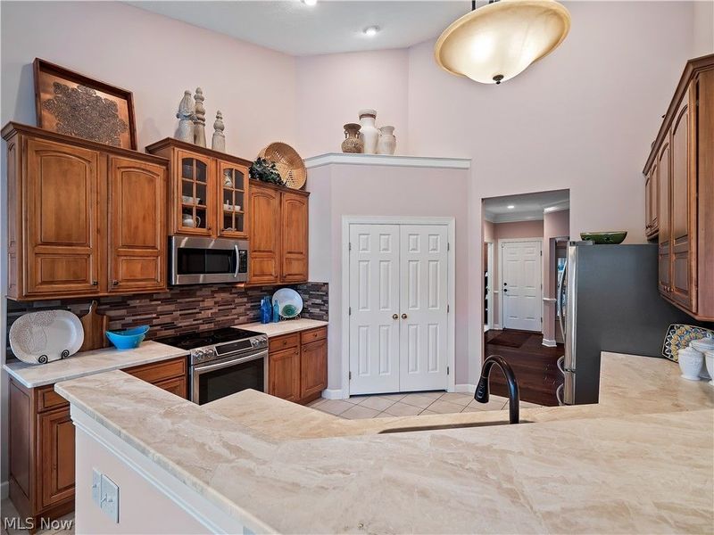 39178 Hawthorne Drive, Avon, OH 44011 Photo 16