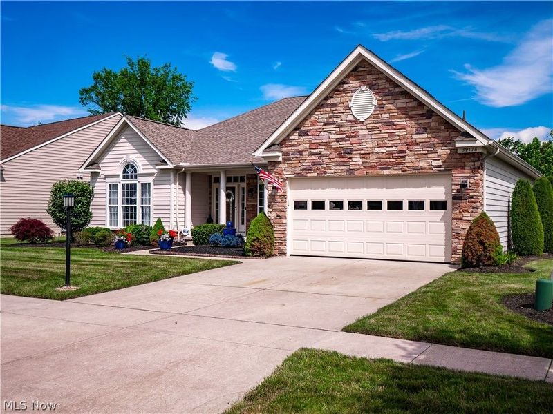 39178 Hawthorne Drive, Avon, OH 44011 Photo 3
