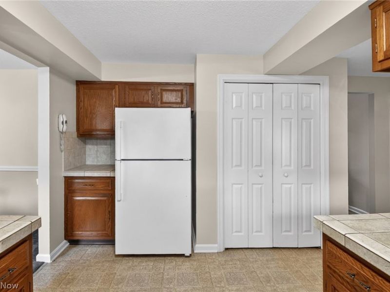 2379 Tanglewood Drive, Salem, OH 44460 Photo 11