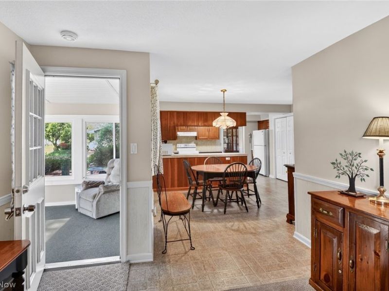 2379 Tanglewood Drive, Salem, OH 44460 Photo 14
